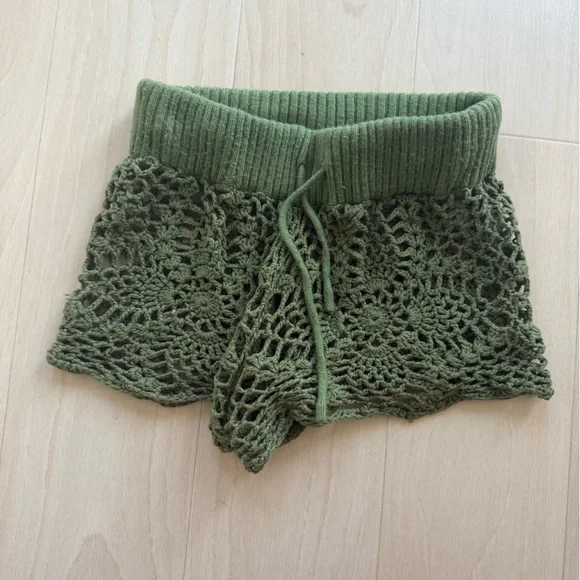 Frankie's Bikinis Green knit Women Shorts - Picture 2 of 4